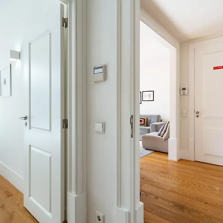 The Restauradores Collection Regal